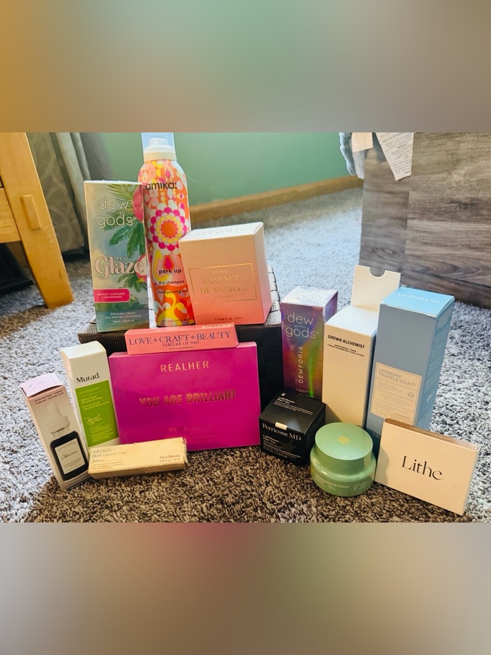 Huge  name brand , full size beauty bundle!!! Skin care, hair care & make up